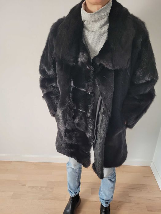 futro naturalne rozm. 40 nutria czarne krótkie z kołnierzem