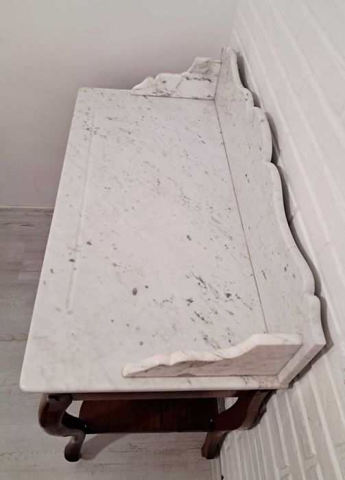 Ludwik Drewniane biurko toaletka z blatem z marmuru marmurowym antyk