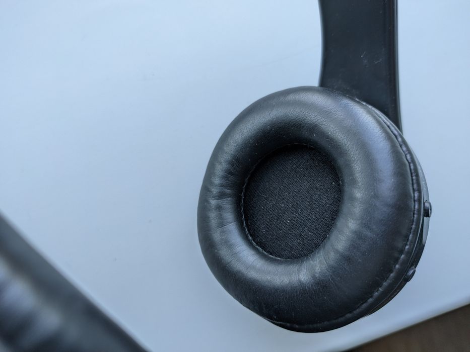 Навушники безпровідні