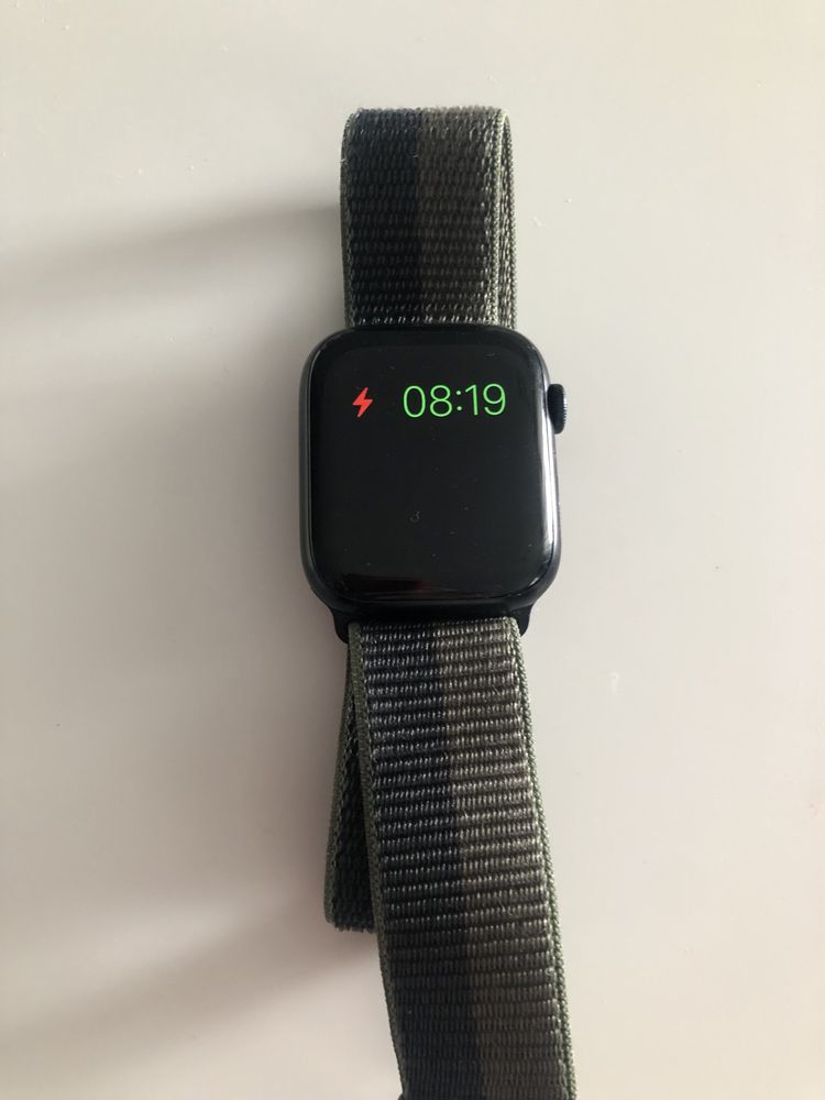 Apple Watch 7 45 mm