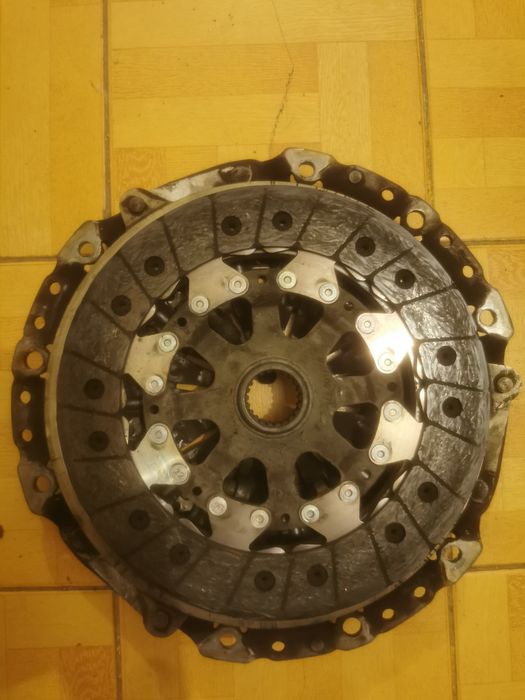 Vendo embraiagem BMW 116d F20