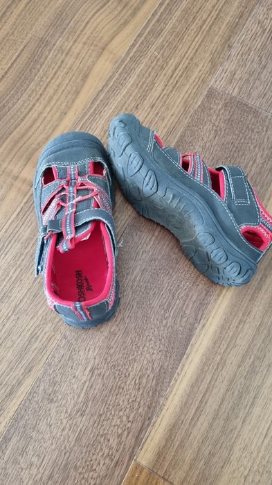 Calçado menino Oshkosk, Sketchers tamanhos 27-28