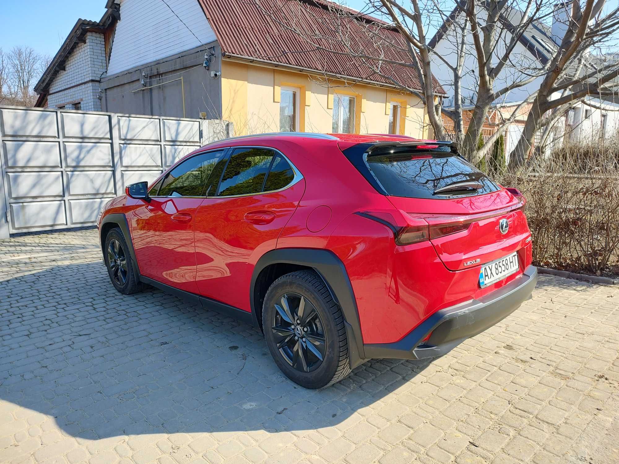 Lexus UX 2019 официальный 17 тыс пробег!