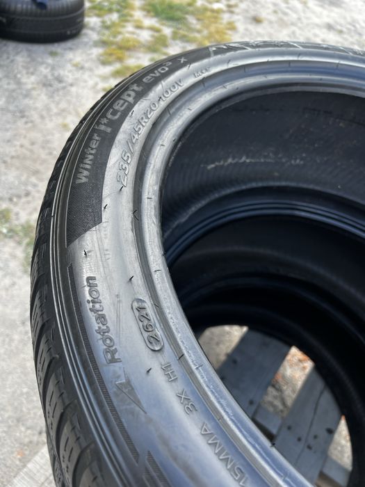 Шини 235/45/20 Hankook ; Пара Зима ; Резина R20 ; Склад