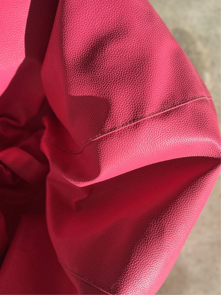 Vendo puff cor-de-rosa