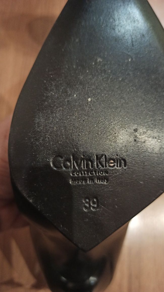 Szpilki Calvin Klein rozmiar 39. Stan idealny.