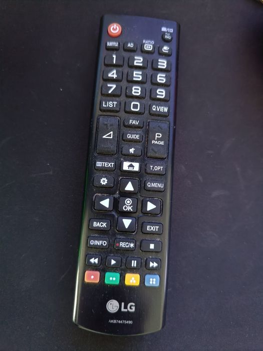 Vendo TV LG 32" com comando