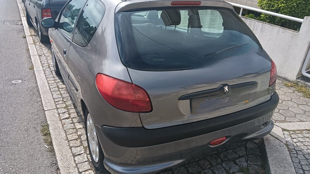 Vendo pegout 206