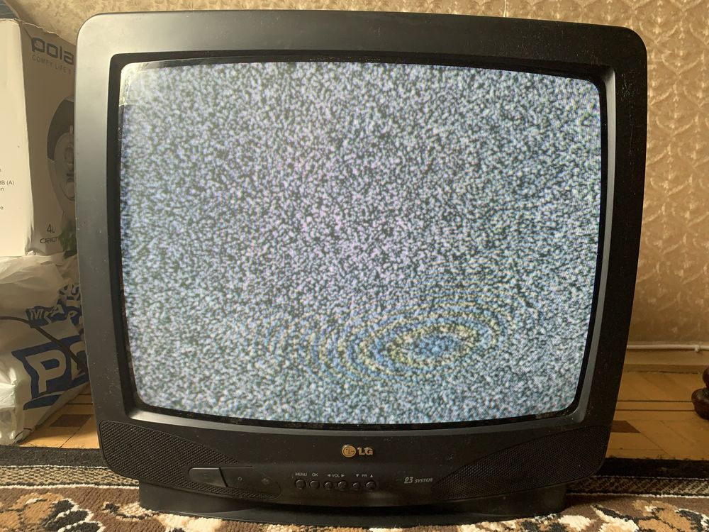 Телевізор LG CF20
