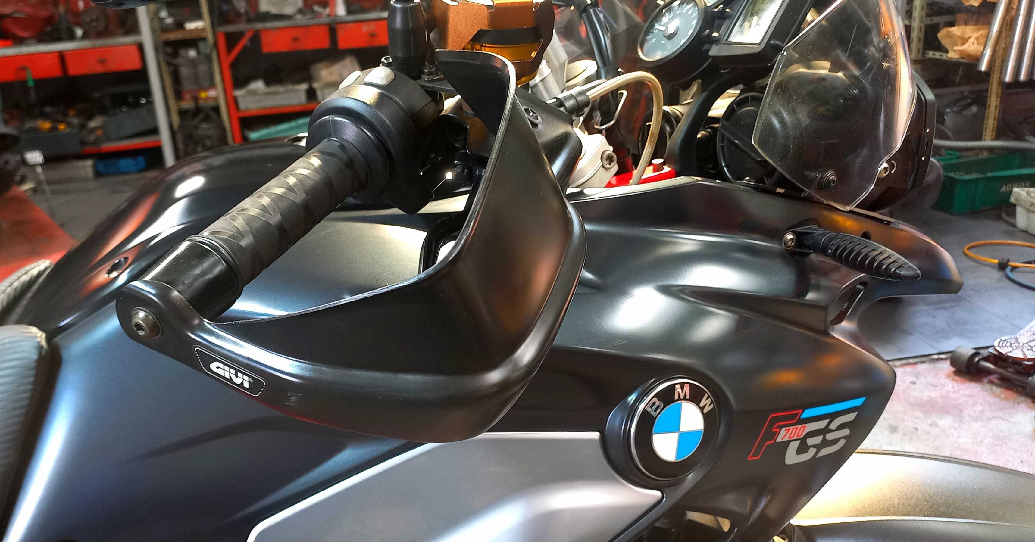 BMW F700 GS como nova