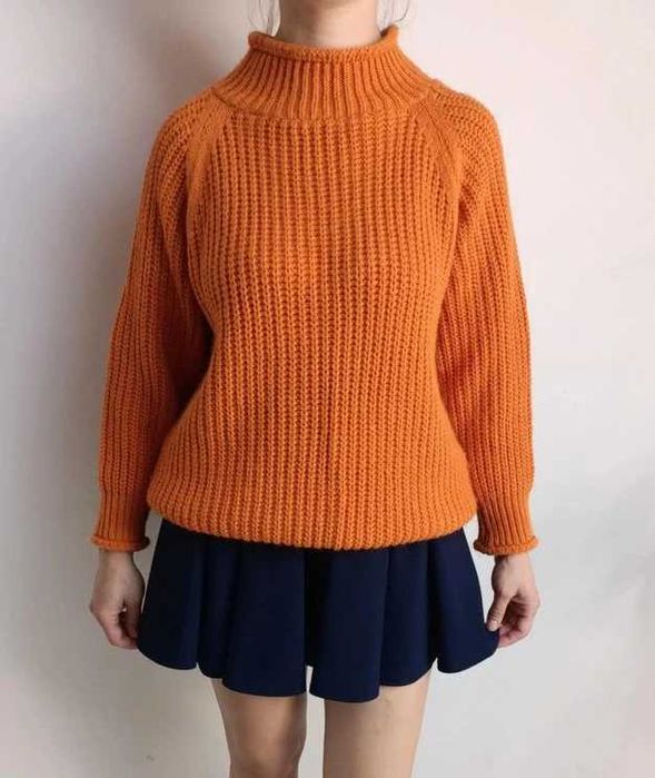 sweter na zimę pomarańczowy golf M