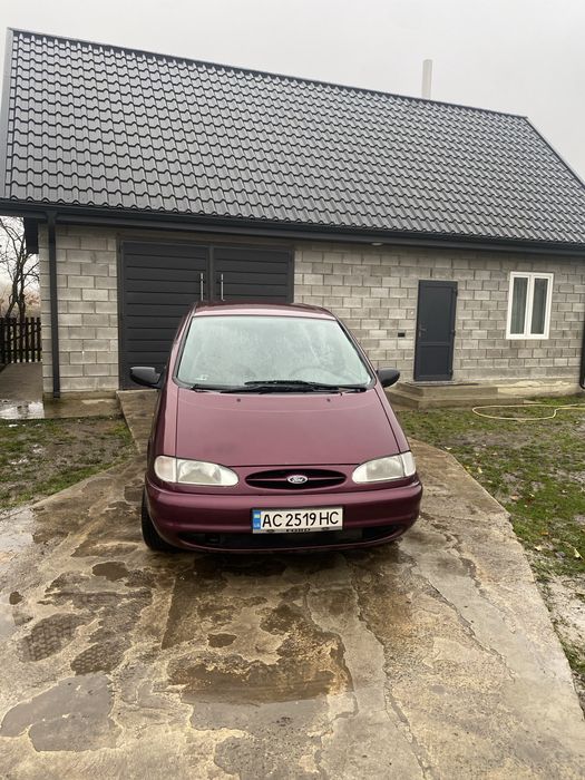 Продам сімейне авто на повному ходу