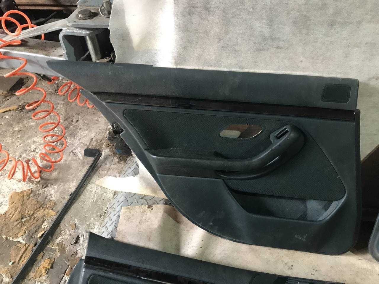 Карти дверей дверні обшивка BMW E39 БМВ 5142-8159642 51428159642