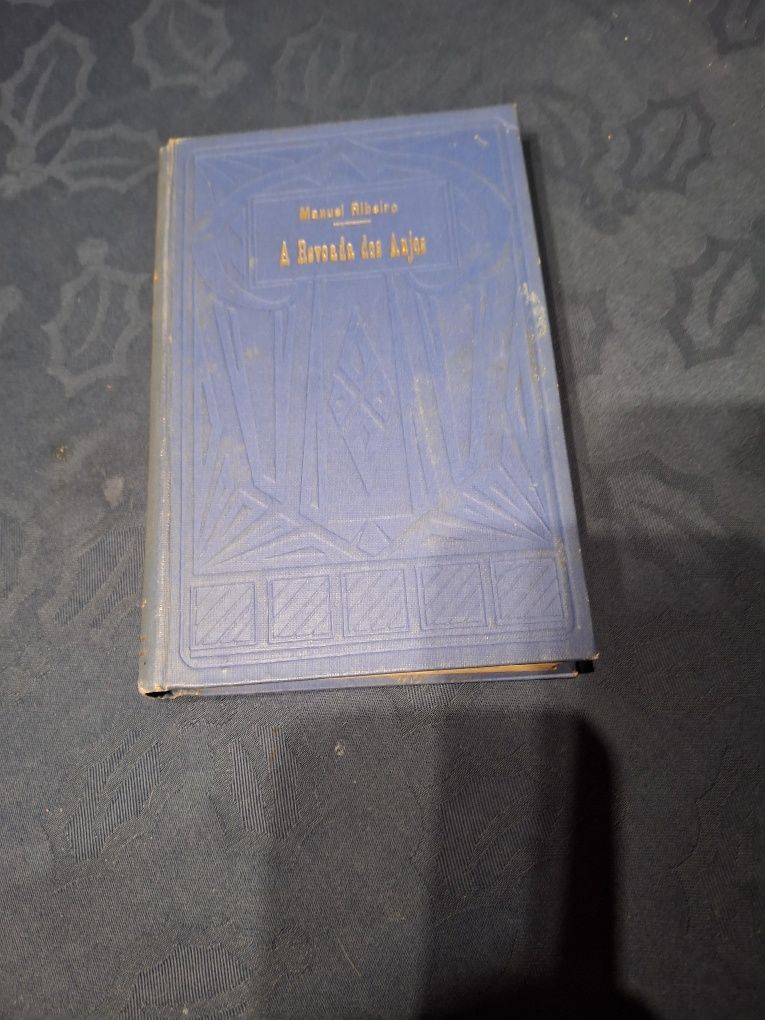Manuel Ribeiro livro a revoada dos anjos