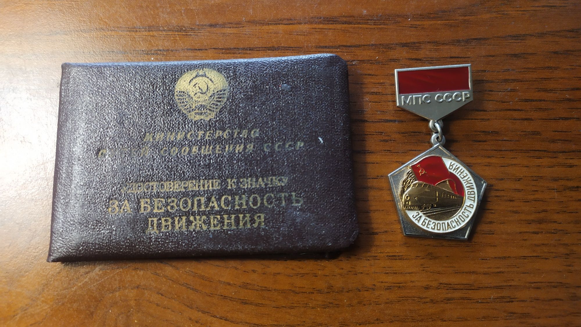 Продам   книжки.