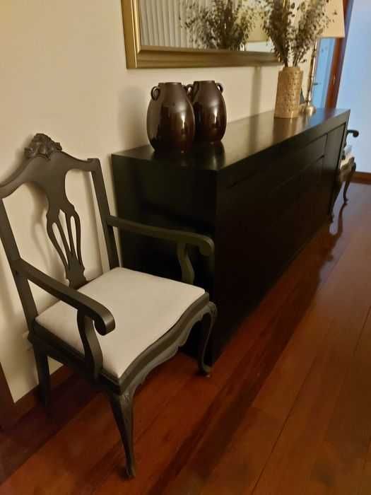 2 poltronas vintage de madeira, restauradas com toque de modernidade