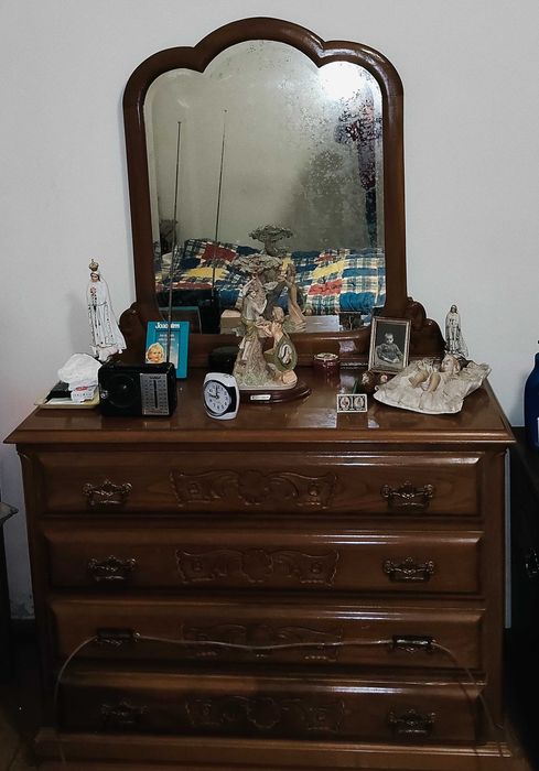 Conjunto quarto guarda vestidos e comoda