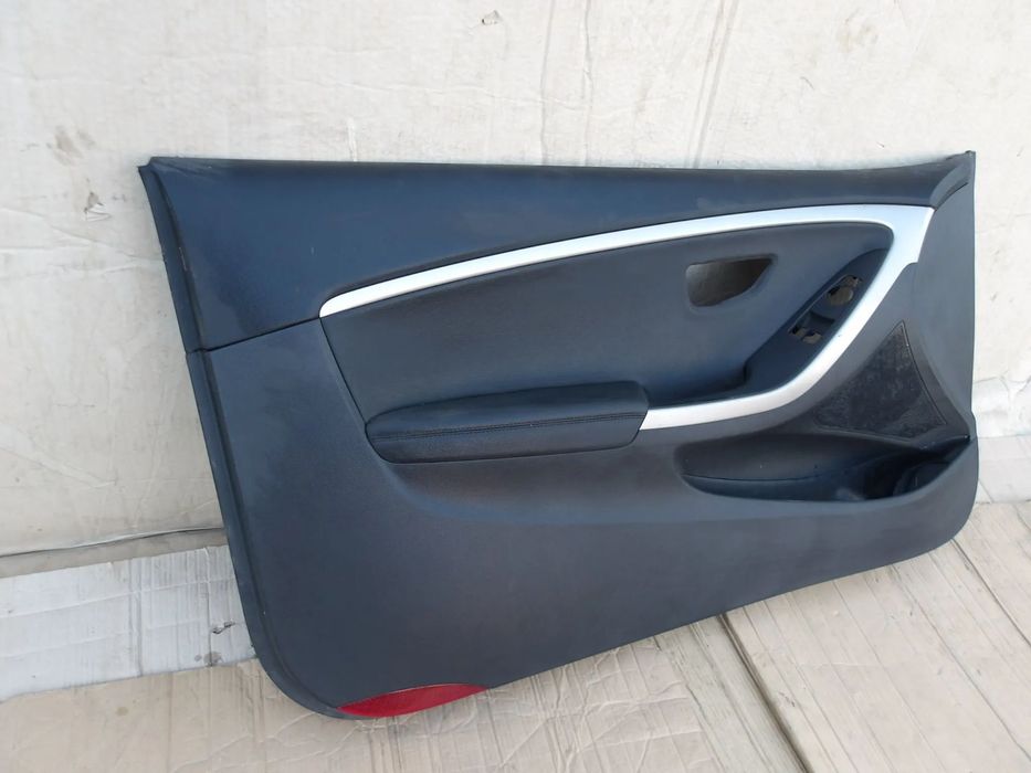 BOCZEK DRZWI LEWY HYUNDAI I30 II 3D