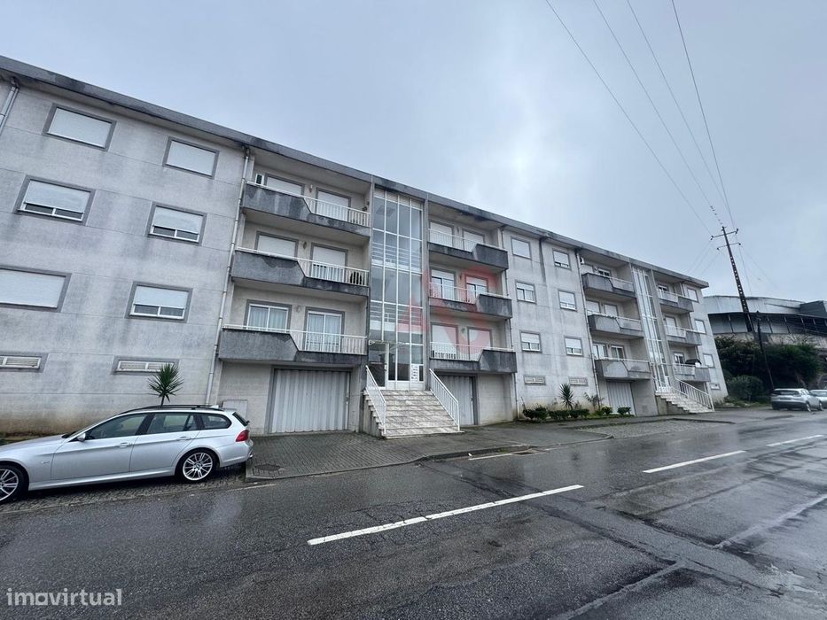 Apartamento T3 à venda em Barrosas (Santo Estêvão), Lousada