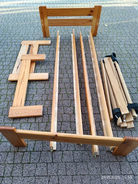 Rezerwacja na brązowe łóżko!, Łóżka sosnowe 3 szt 90x200