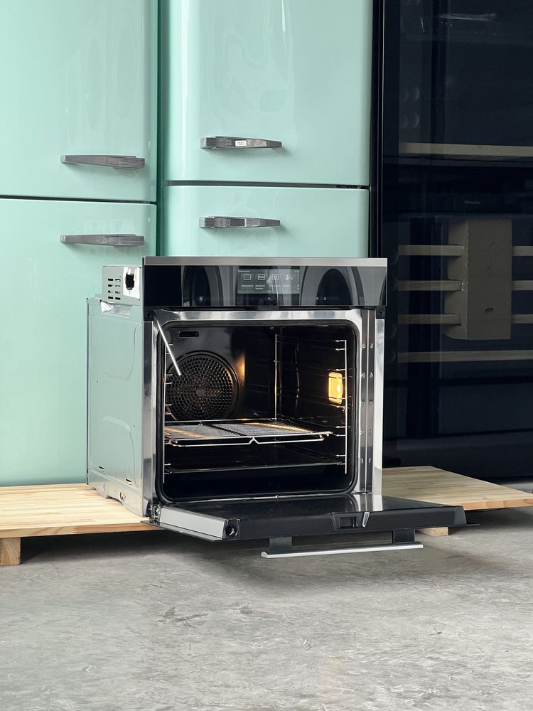 ТОП!!!Духова шафа Miele H6860BP піроліз/функц.пари/ духовой духовка