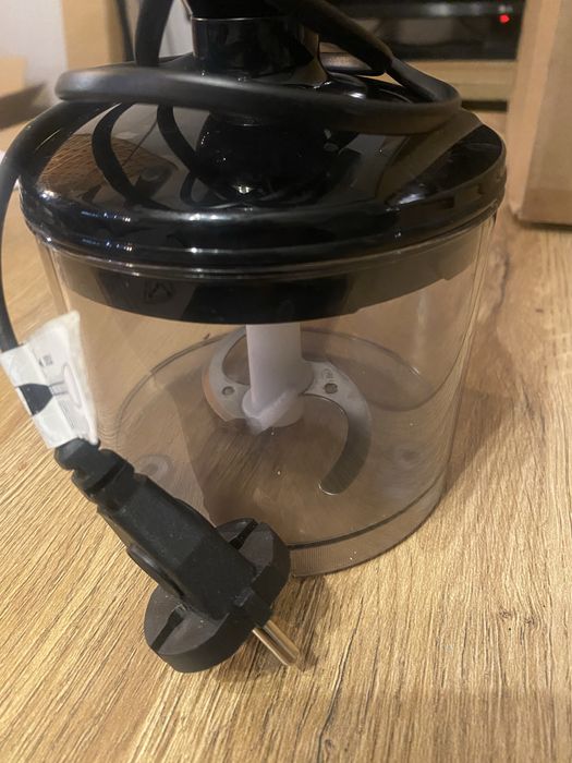 Lender Bosch z jedna koncowka rozdrabniajaca