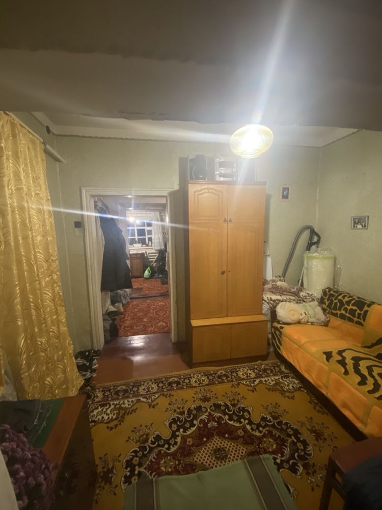 Продам пів будинку у Крюкові