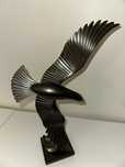Escultura de gaivota em bronze