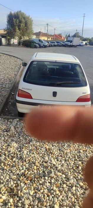 Peugeot 106 ano 2000