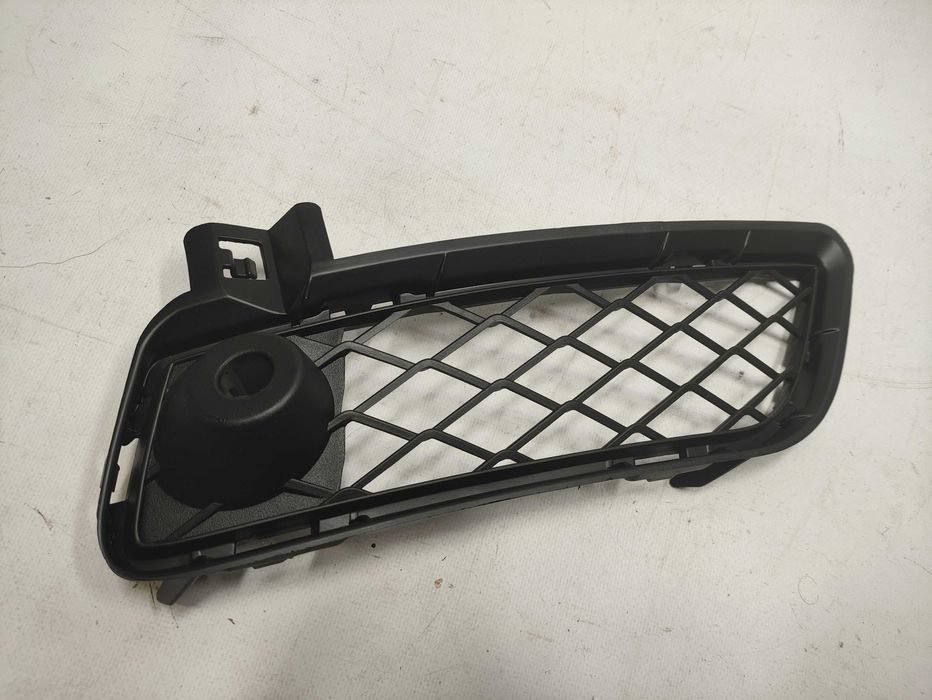 Kratka zderzaka przód BMW X3 F25 nowa pod PDC