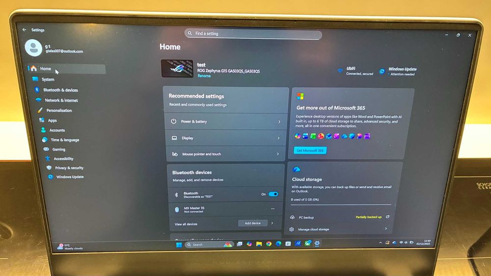 ROG zephyrus g15 503qs (RTX 3080 | Ryzen 9 5900HS | 32GB | 1TB SSD)