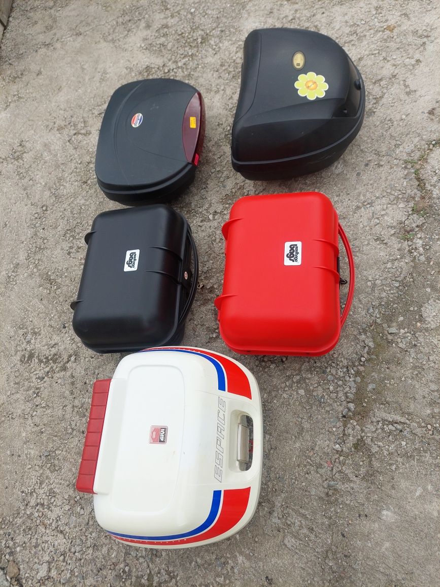 Kufer kufry  givi duzy duże