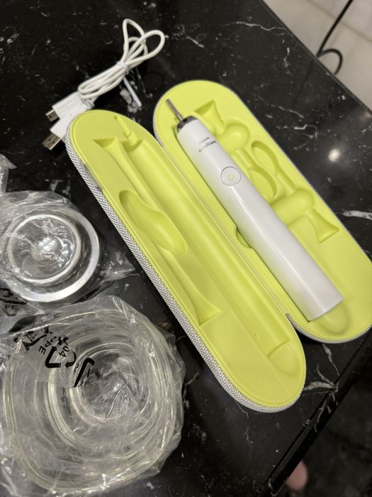 Philips Sonicare Электрическая зубная щетка