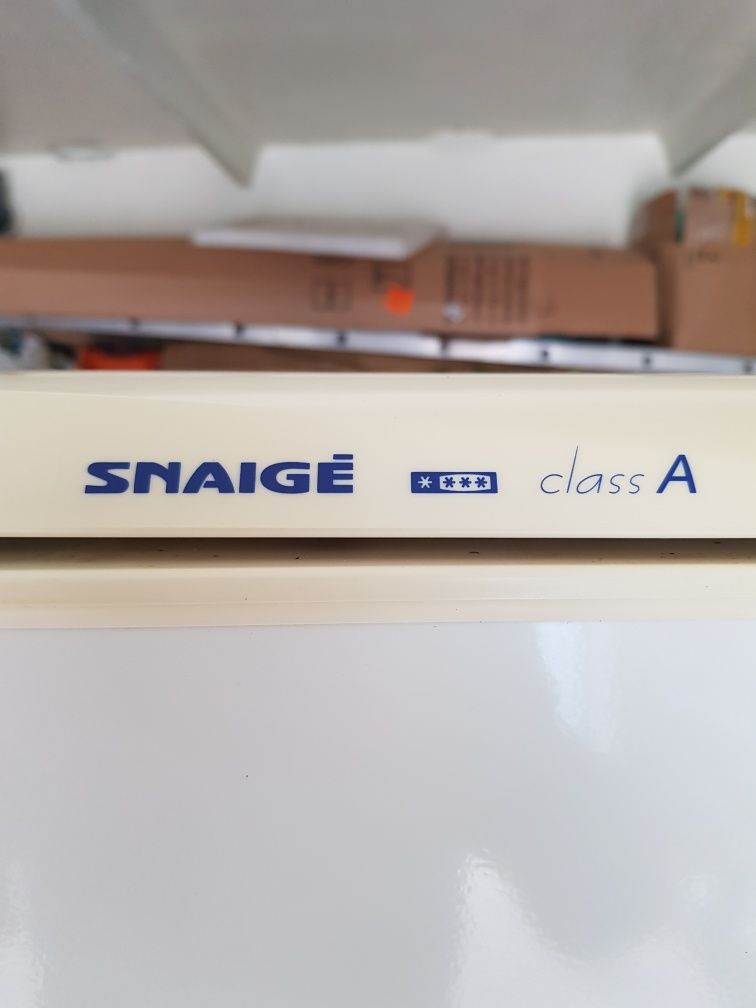 Продам холодильник SNAIGE RF275