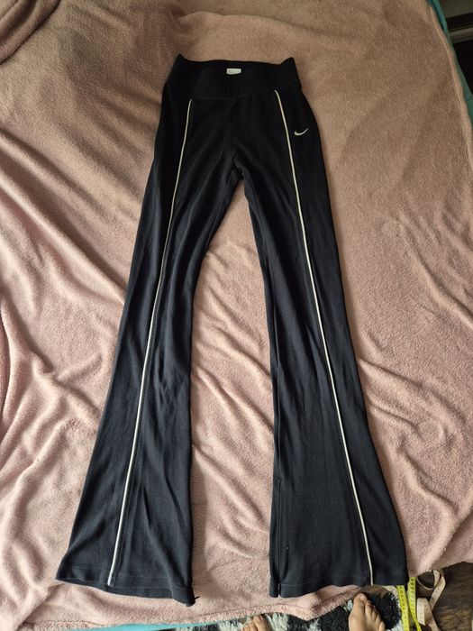 Spodnie dzwony Nike S