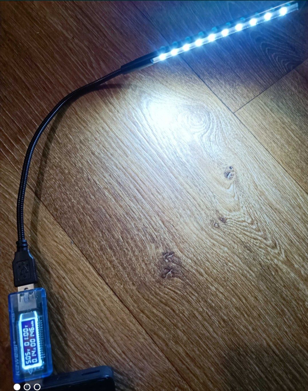 Гнучка Usb лампа, міні світильник. Міні ліхтарик, ліхтарик брелок.