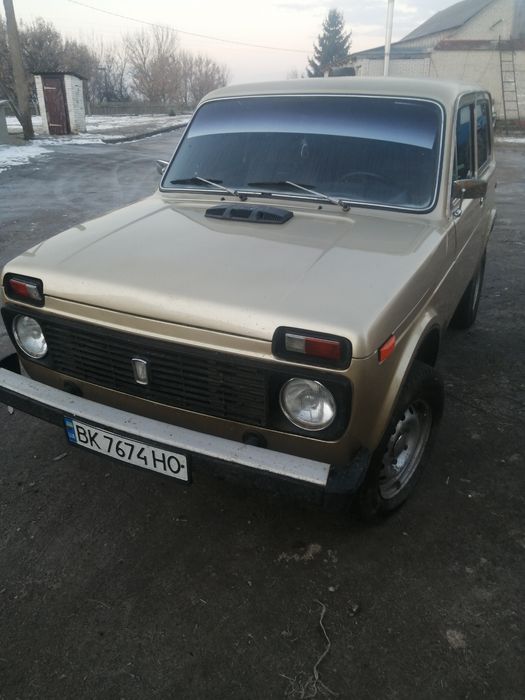 Продам ниву 2121 в робочому стані