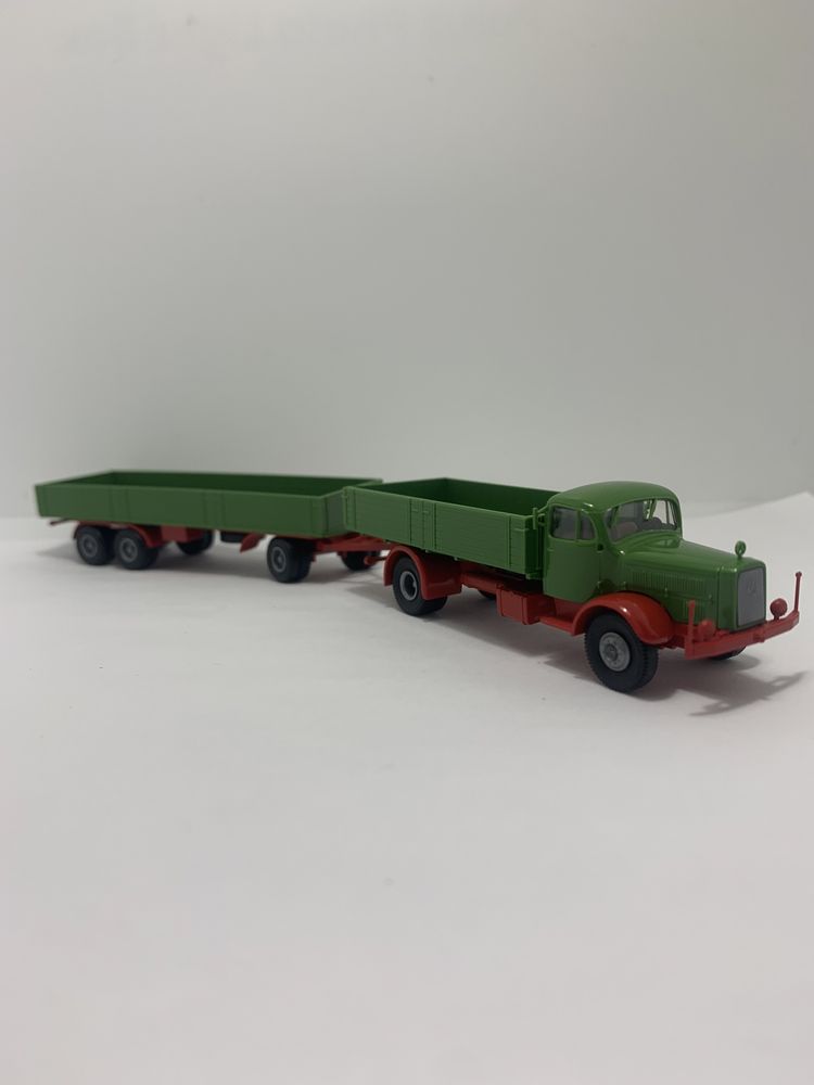 Mercedes 4500 da Brekina escala 1/87
