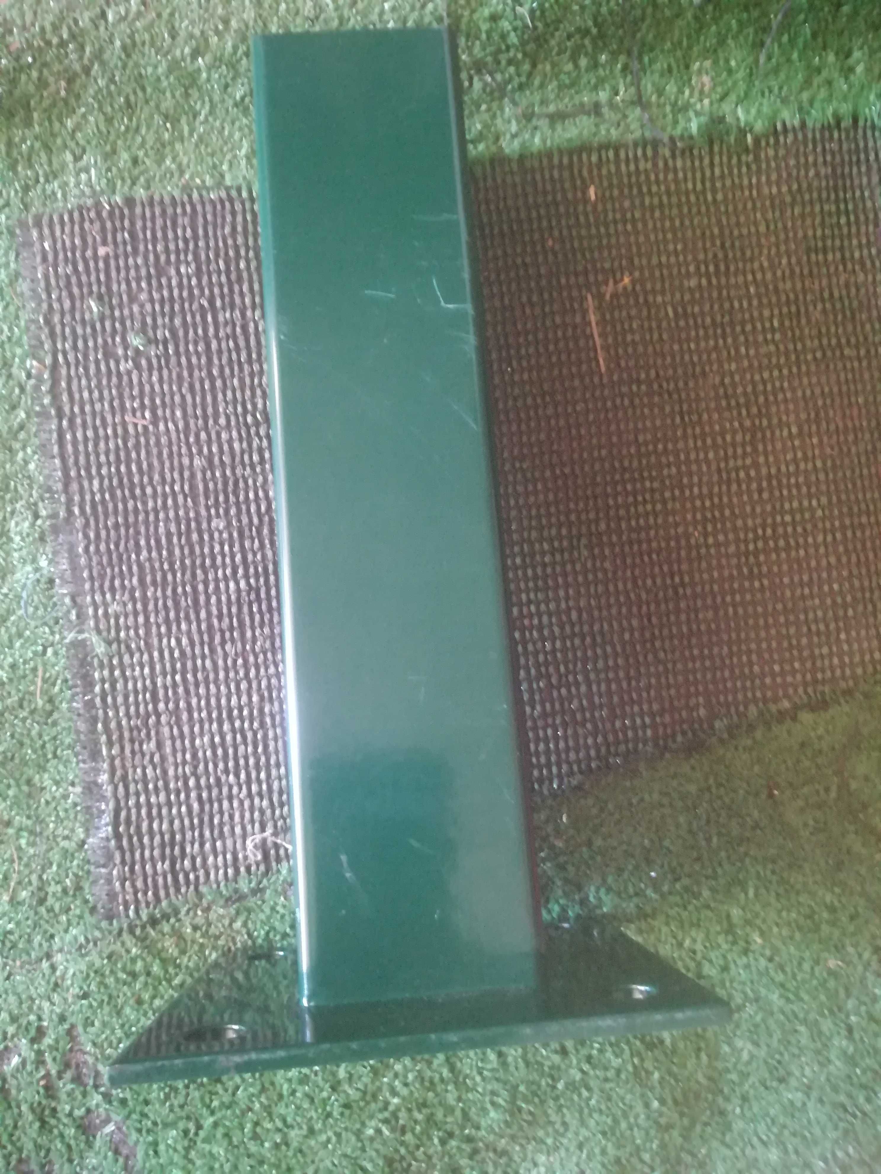 Base metálica Verde para poste 60/40