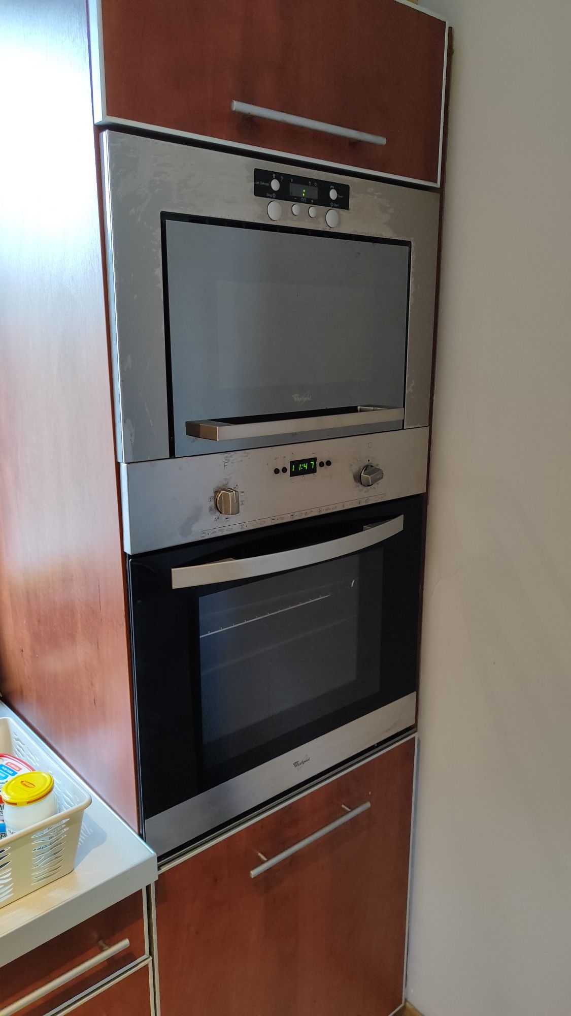 Piekarnik i mikrofala do zabudowy Whirpool