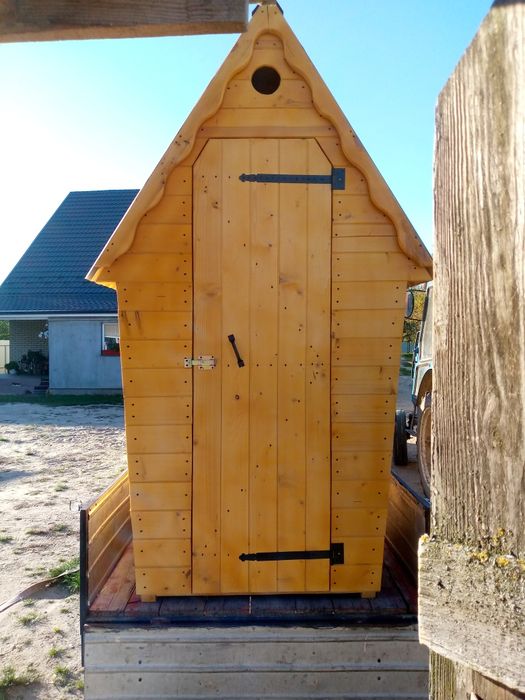 Продам дерев'яні туалети