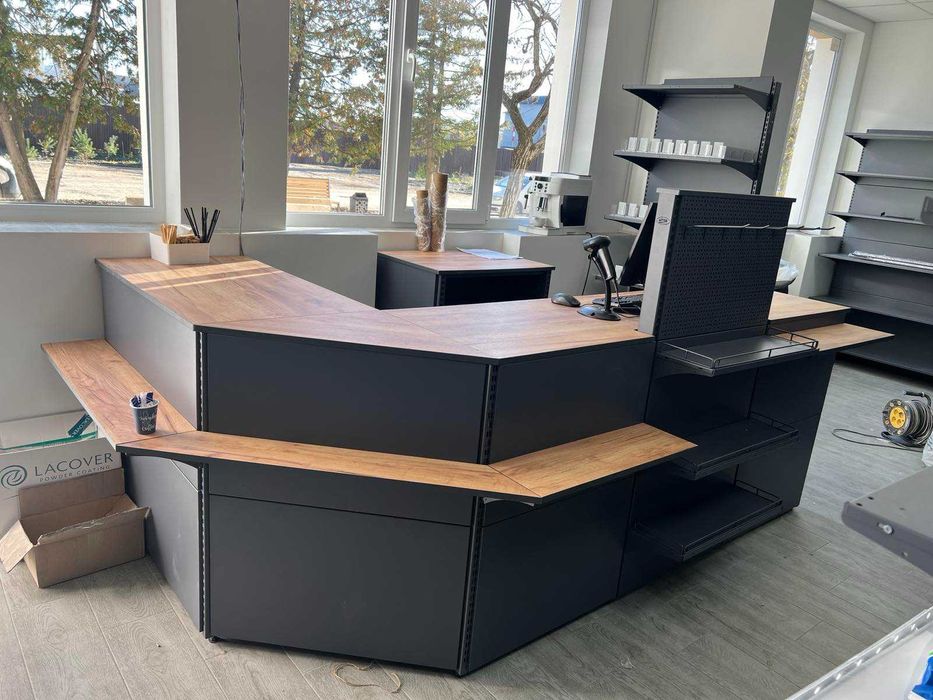 Торгові стелажі. Каси прилавки. Торгове обладнання. Вітрини. Гачки