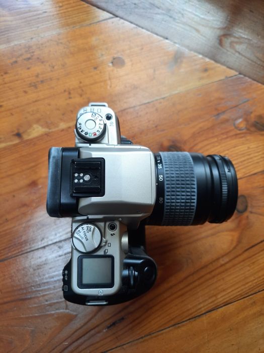 Aparat analogowy canon E0S50 + obiektyw canon 28-80mm