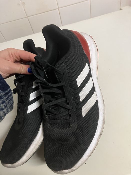 Tenis Adidas dois pares