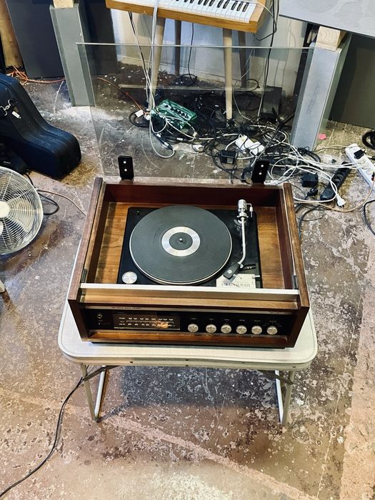 Gramofon Sharp GS-5600