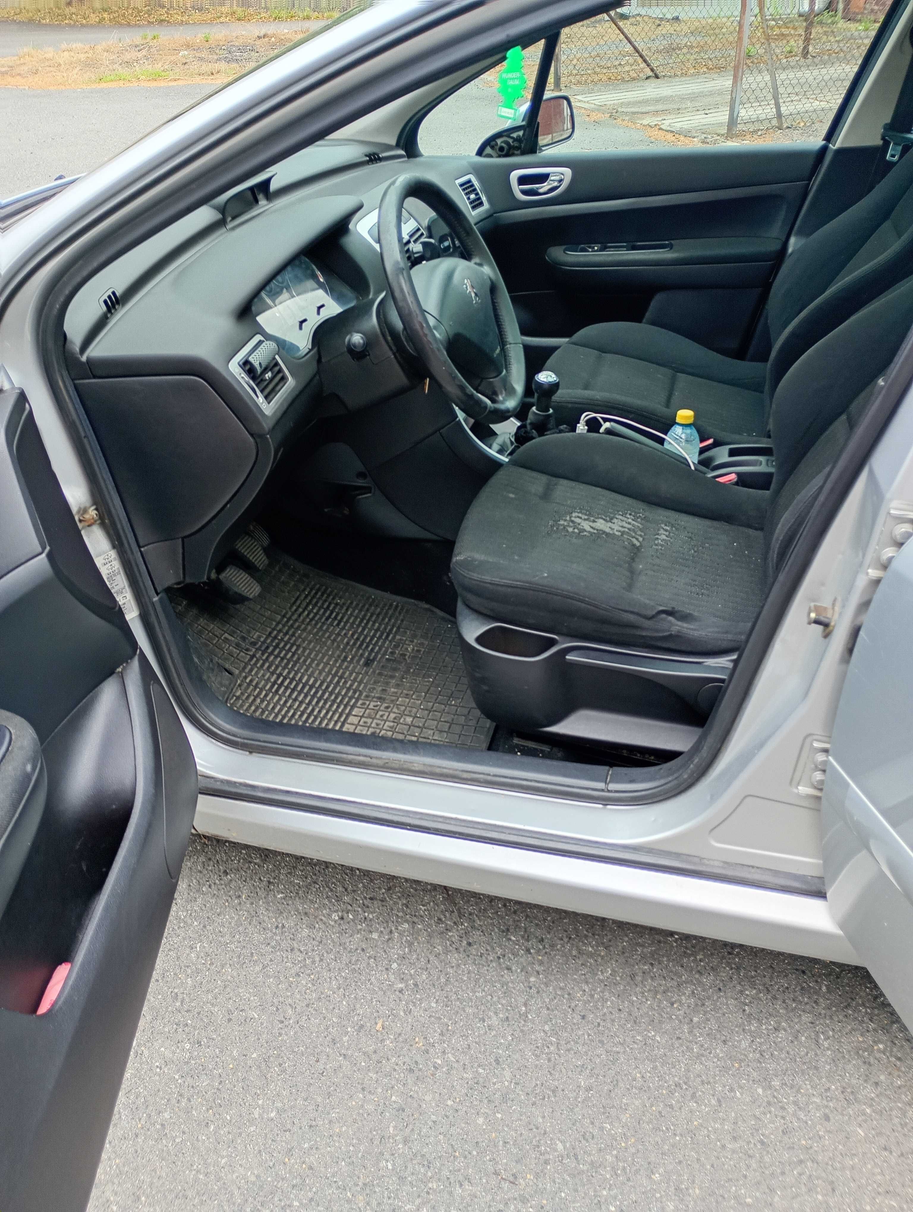 Puegout 307 SW 1.6hdi 2007