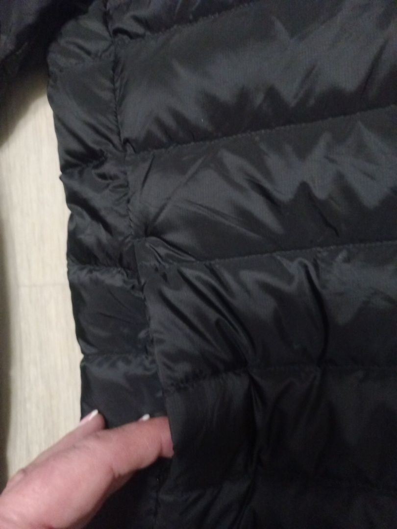 Куртка пуховик деми ,, UNIQLO,, р.М
