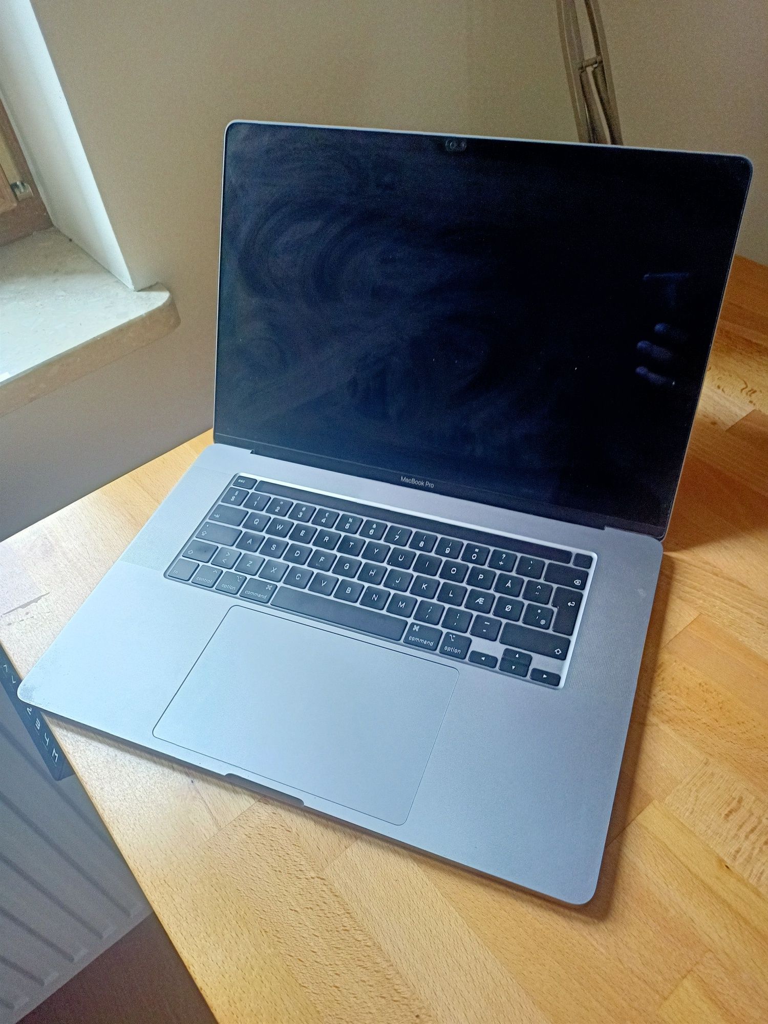 MacBook Pro 16" A2141 Space Gray