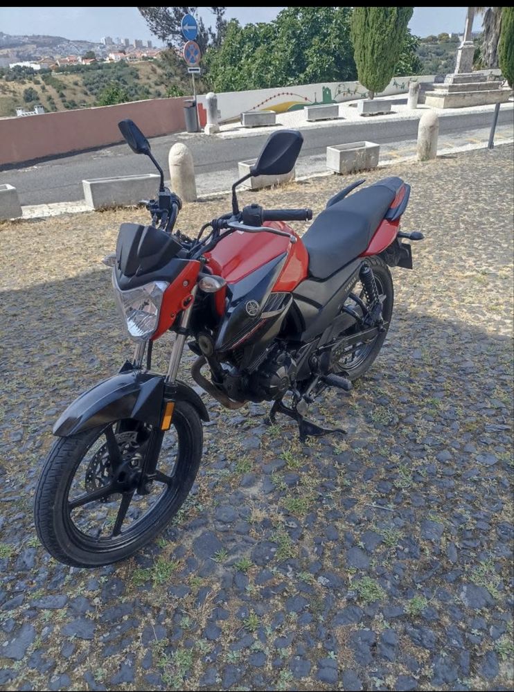 Vende-se moto Yamara 2019