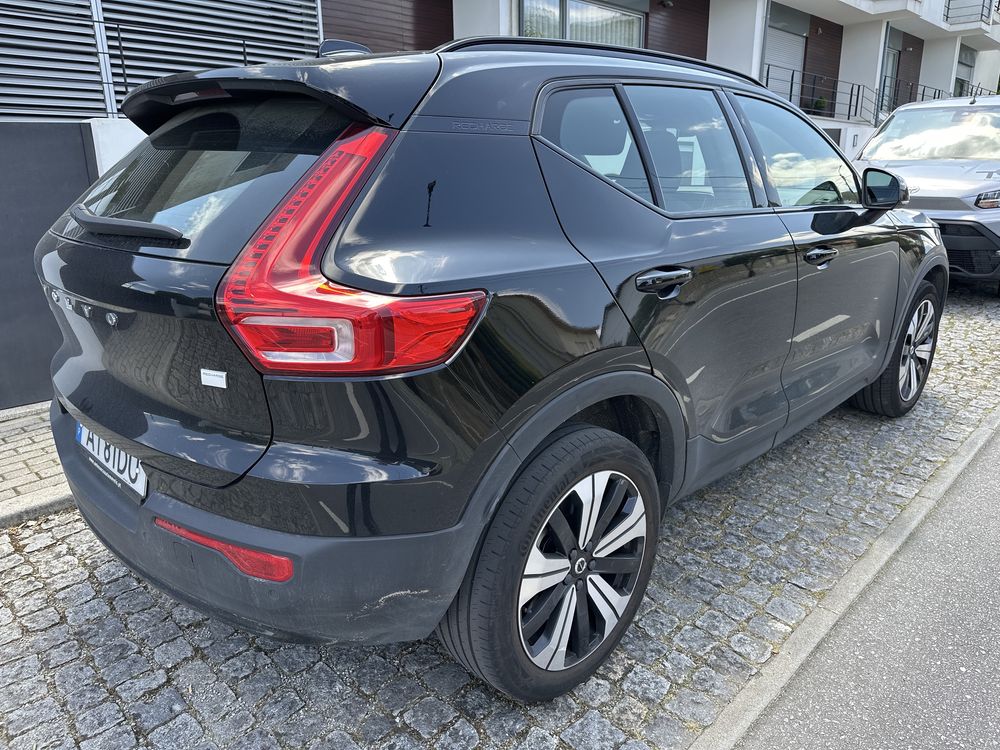 Volvo XC40 100% Elétrico